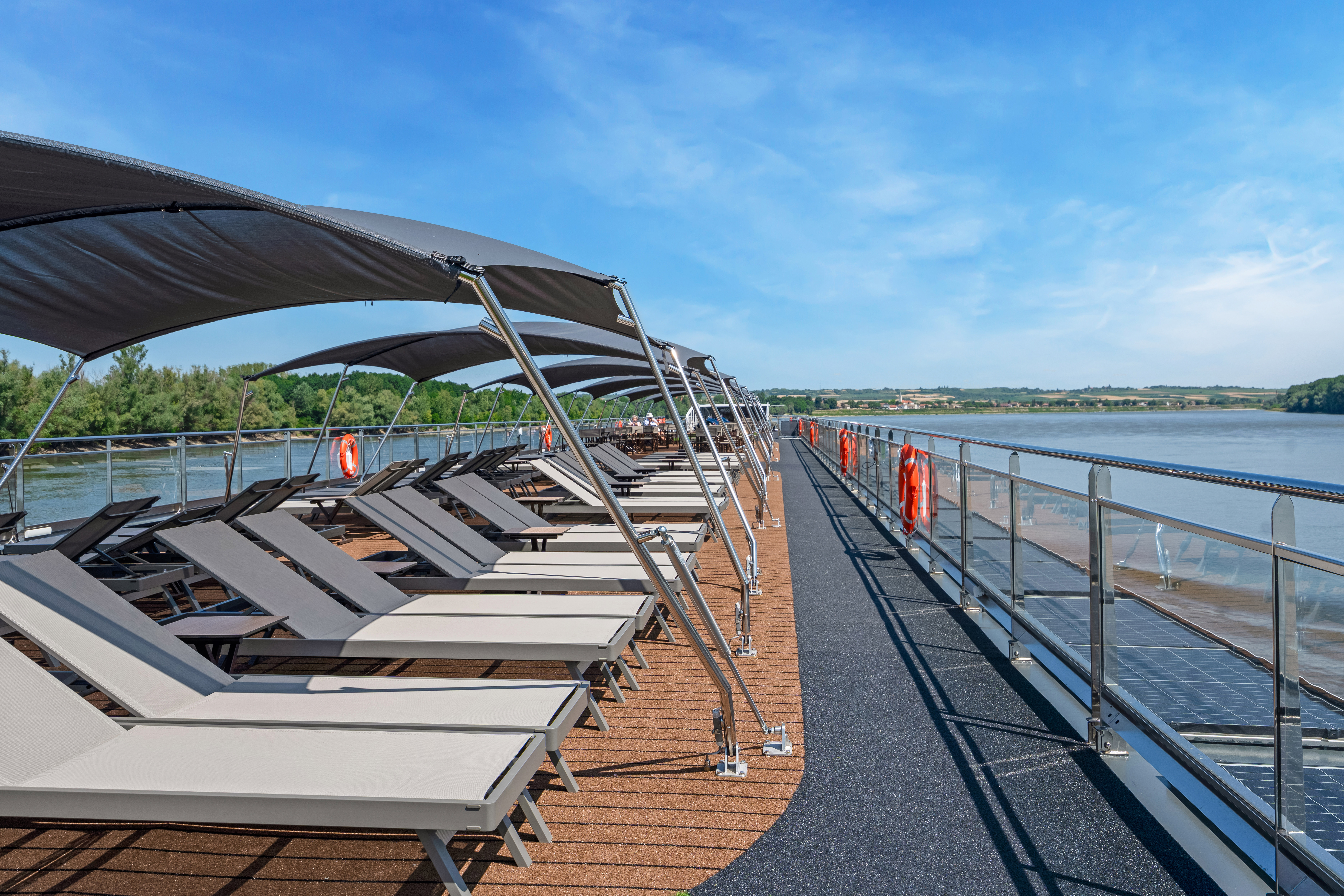 MS Riviera Radiance - Sun Deck